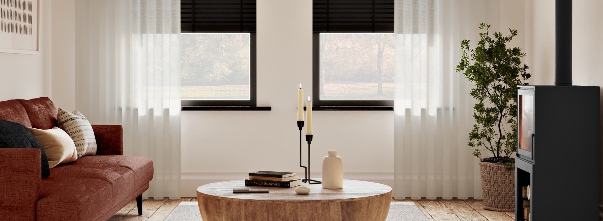 Kaip žiemą derinti žaliuzes ir užuolaidas: 3 praktiški patarimai